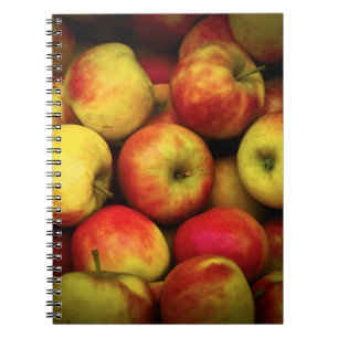 Caderno Espiral Foto de um Bushel de Maçãs Amarelas e Vermelhas