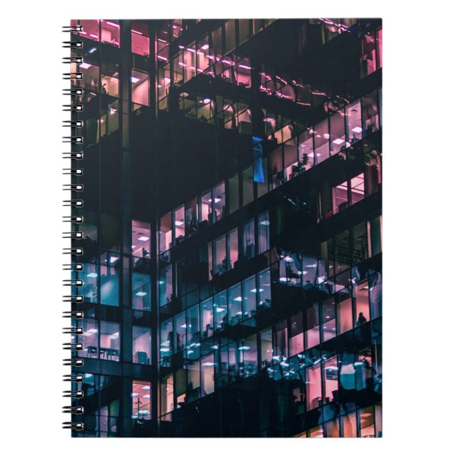 CADERNO ESPIRAL FOTOGRAFIA ARQUITETURAL DE CONSTRUÇÃO COM PESSOAS  (Frente)