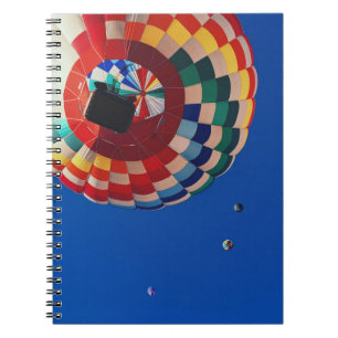 Caderno Espiral Fotografia de baixo ângulo dos balões