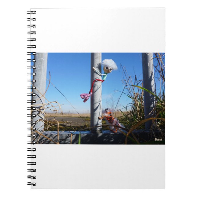 Caderno Espiral Fubby fantasie, op de vlucht voor een dier. (Frente)