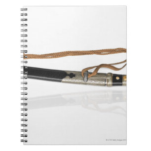 Caderno Espiral fundo branco, reflexão