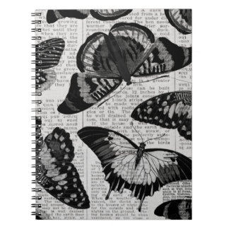 Caderno Espiral Fundo com padrão de borboleta negra