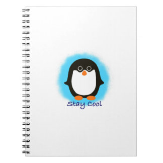 Caderno Espiral Fundo legal do azul do design do pinguim da estada