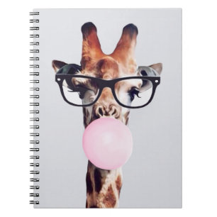 Caderno Espiral Girafa vestindo óculos soprando pastilha elástica