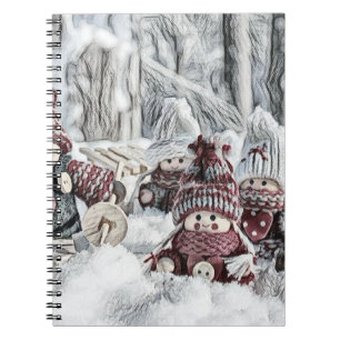 Caderno Espiral Gnomos em um notebook de inverno