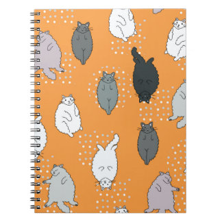 Caderno Espiral GORDURA, felinos fofos estão deitados nas costas. 