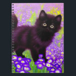 Caderno Espiral Gustav Klimt Black Kitten<br><div class="desc">Notebook com um gatinho preto Gustav Klimt! Esta beleza de olhos largos se coloca num campo verde de flores roxas. Um presente pensativo para amantes de gatos e entusiastas de arte austríacos!</div>