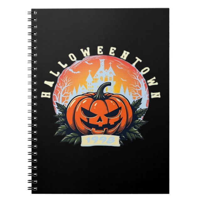 Caderno Espiral HalloweenTown 1998 - Camisa Essencial (Frente)