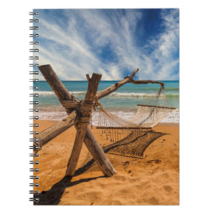 Caderno Espiral Hammock em uma estância de Verão tropical