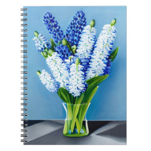 Caderno Espiral Hiactinturas brancas em um frasco de vidro azul