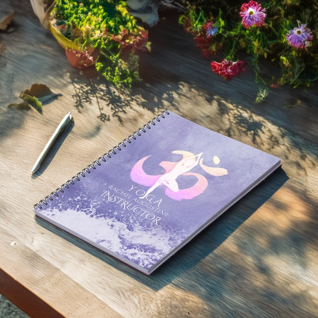 Caderno Espiral Indicador de Meditação Yoga Pose Om (Criador carregado)