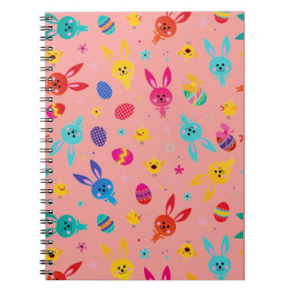 Caderno espiral infantil com design colorido e div