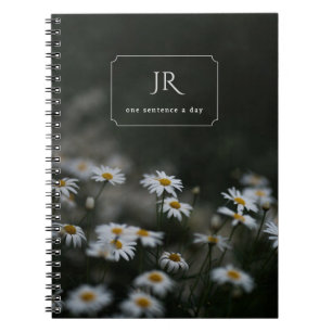 Caderno Espiral Iniciais personalizadas & margaridas sombrias para