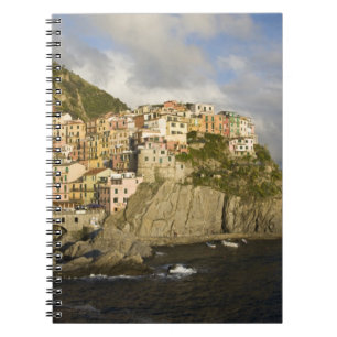 Caderno Espiral Itália, Cinque Terre, Manarola. Vila no penhasco.