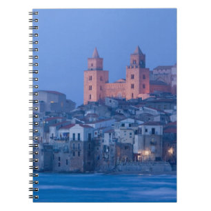 Caderno Espiral Itália, Sicília, Cefalu, Vista com Duomo a partir 