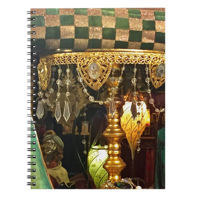 CADERNO ESPIRAL JANELA COMPRANDO NA VENEZIA, ITÁLIA (Frente)