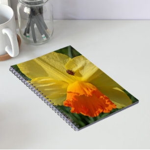 Caderno Espiral Joaninha em Flor de Narciso Amarelo