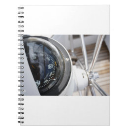 Caderno Espiral Kompas dat de richting geeft aan een avontuur. 