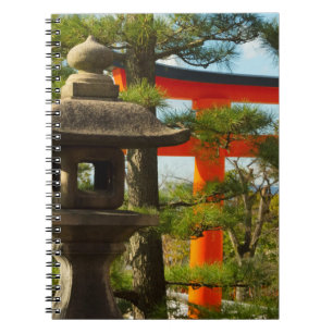 Caderno Espiral Lanterna de Pedra e Portão Torii