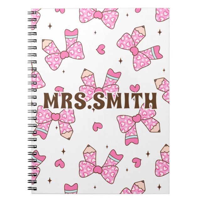 Caderno Espiral Lápis com Laço Coquette Nome Personalizado  (Frente)