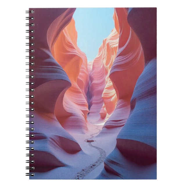 Caderno Espiral "Layered Realities – Canyon of Code & Memory" (Frente)
