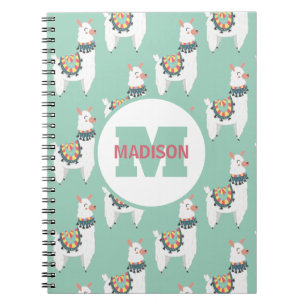Caderno Espiral Lhamas brancas e brancas, cor verde, monograma, in