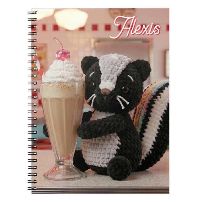 Caderno Espiral Lindo Esquilo de Crochê no Diner Retrô (Frente)