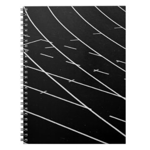 Caderno Espiral Linhas brancas no campo de via