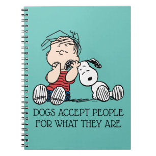 Caderno Espiral Linus confortado com o ouvido de Snoopy