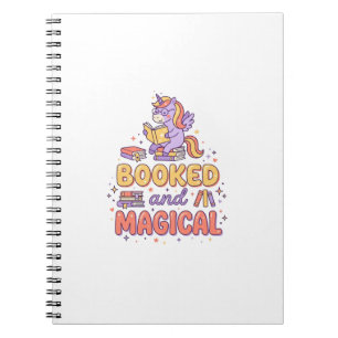 Caderno Espiral Livro de Unicórnio e Impressão Mágica Fundo Branco