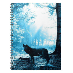 Caderno Espiral Lobo Negro Sozinho na Floresta