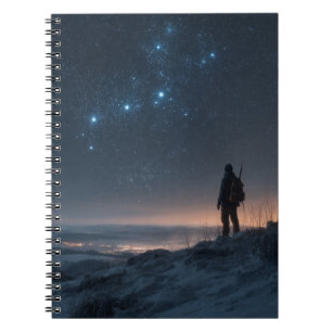 Caderno Espiral Lone Explorer sob o notebook Starry Sky