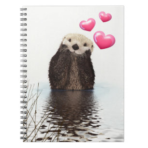 Caderno Espiral Lontra bonito com corações cor-de-rosa do amor