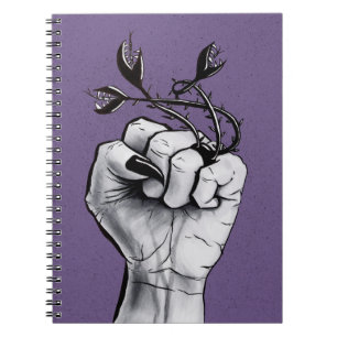 Caderno Espiral Mão Com Unhas Negras E Anel De Monstro