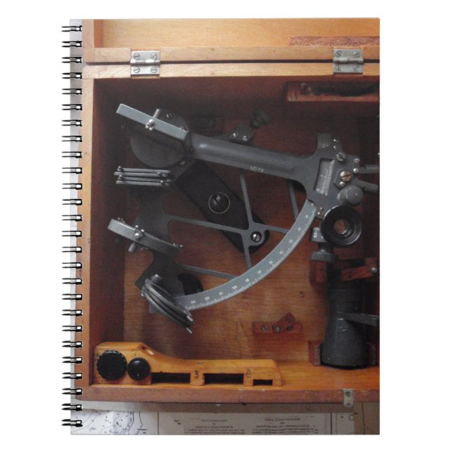 Caderno Espiral Marinho Vintage Sextant (Frente)