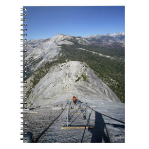 Caderno Espiral Meia pomba olhando para baixo dos cabos - Yosemite
