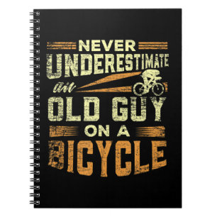 Caderno Espiral Mens Nunca Subestimam Uma Cara Antiga Numa Bicicle