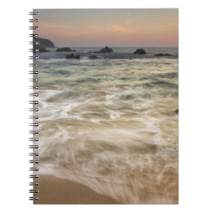 Caderno Espiral México, Guerrero, Zihuatanejo. Surfar ao longo de