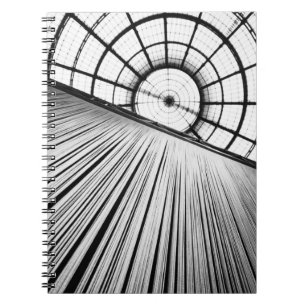 Caderno Espiral Milano Itália, exibição na Galleria