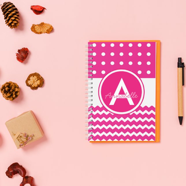 Caderno Espiral Monograma Cevron de Bolinhas Rosa Personalizado (Criador carregado)