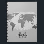 Caderno Espiral Monograma do Mundo Nome do Viajante Cinza Branca N<br><div class="desc">Projetado com o mapa mundial em fundo branco preto legal com modelos de texto personalizados para nome e inicial!</div>