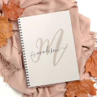 Caderno Espiral Monograma e nome de script em negrito no bege