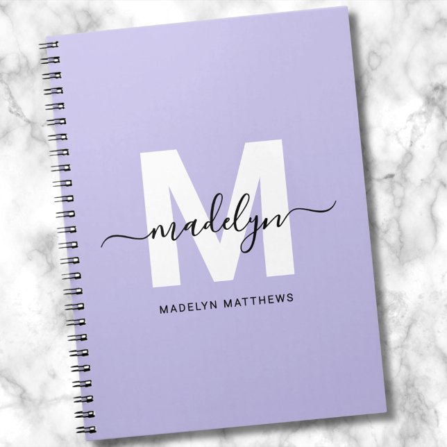 Caderno Espiral Monograma inicial roxo personalizado (Personalized Purple Initial Monogram notebook)