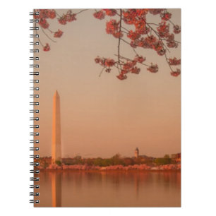Caderno Espiral Monumento de Washington Sakura no por do sol