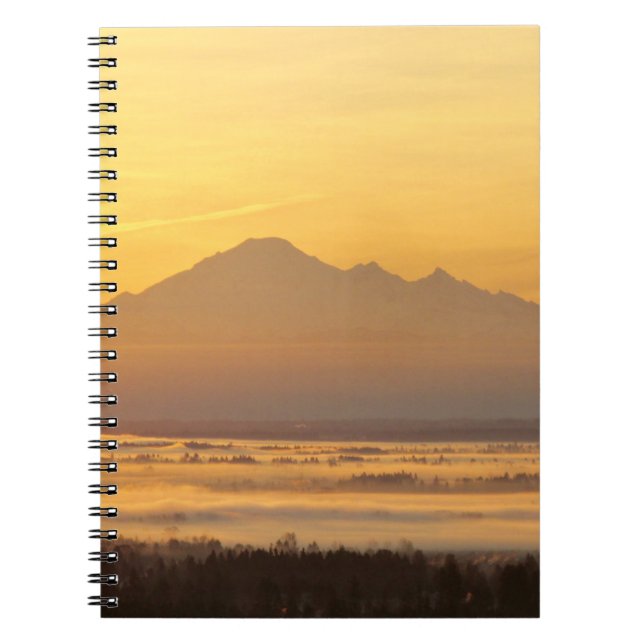Caderno Espiral Morning Mountain Magic. (Frente)