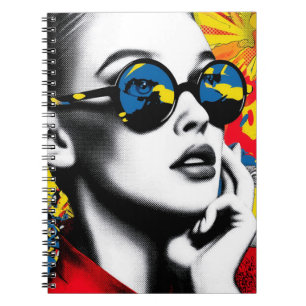 Caderno Espiral Mulher de arte pop com óculos de sol