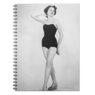 Caderno Espiral Mulher no espartilho preto