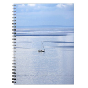 Caderno Espiral Navio à vela no mar, Náutico, céu de água azul