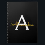 Caderno Espiral Nome do Monograma Rapariga de Script Moderno Doura<br><div class="desc">Planejador de Notebook Espiral de Nome de Monograma Simples Preto e Dourado. Isto faz o doce e perfeito aniversário de 16 anos,  casamento,  chá de panela,  aniversário,  chá de fraldas ou festa de solteira presente para alguém que ama luxo de luxo e estilos quíticos.</div>