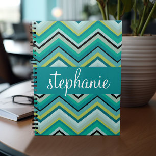 Caderno Espiral Nome Personalizado do Padrão Chevron Teal e Green